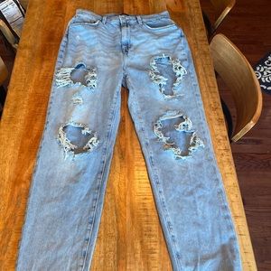 Never worn, BDG mum high rise, size 29 jeans